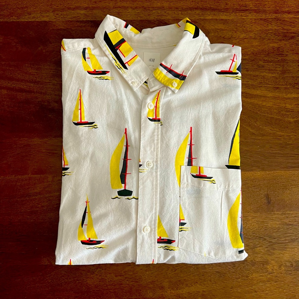 H&M LOGO Hawaiian Shirt